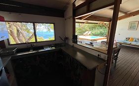 Cottage chaleureux avec vue mer et piscine